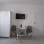 Rybacka منزل للإقامة *